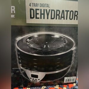 Gamekeeper Butchery 4 Tray Digital Dehydrator New In Box